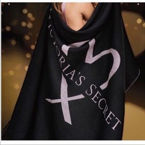 Victoria Secret heart blanket